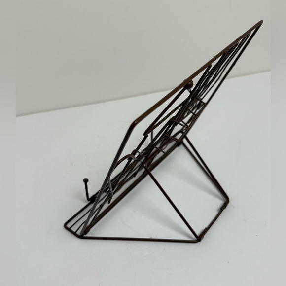 Adorable Tea Motif Brown Metal Cookboook Stand - Picture 7 of 11